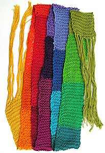 Rätstickad lång randig bomullshalsduk i många olika färger